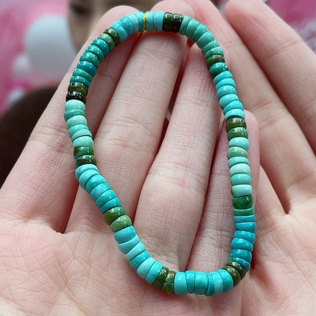 绿松石颈饰未镶嵌