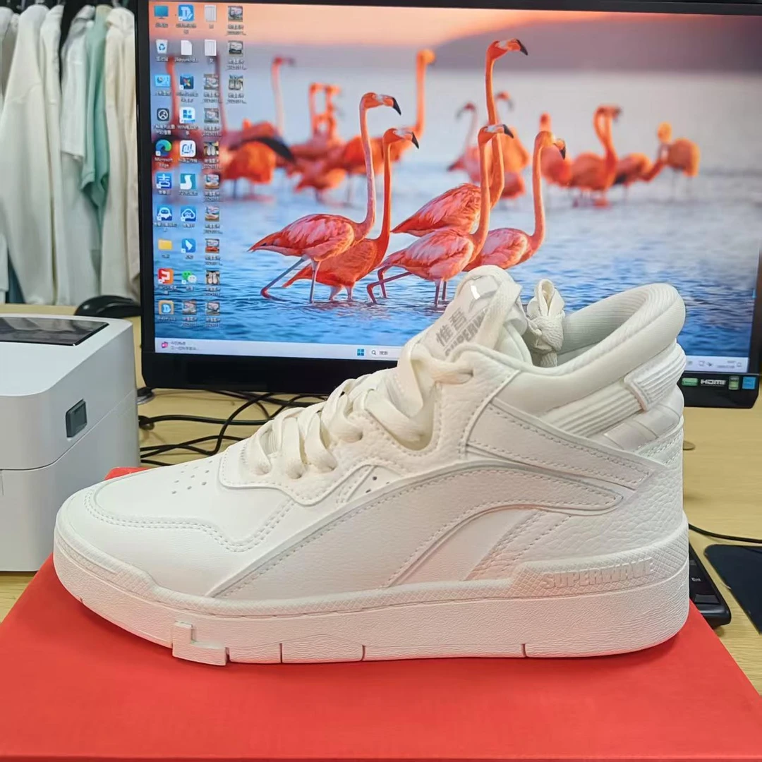 《B品以直播展示为准》鞋底鞋微脏（X573)李宁女子运动鞋AGCR234-