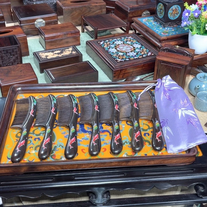 紫檀木类成套家具