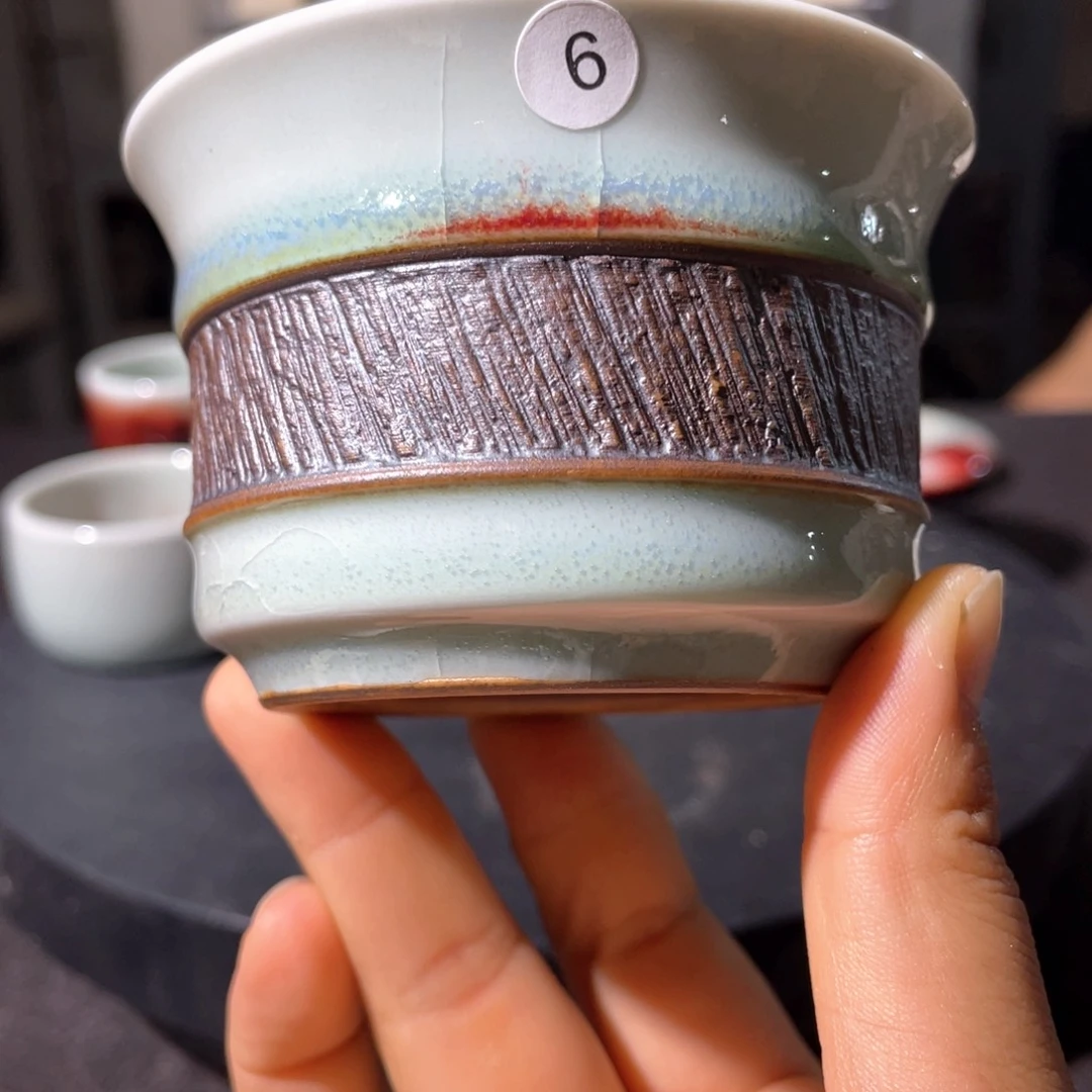 瓷片纯手工制作……微微瑕