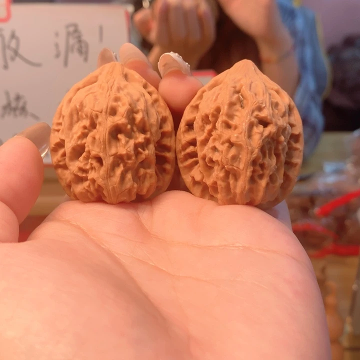 桃核吊坠老树鸡心