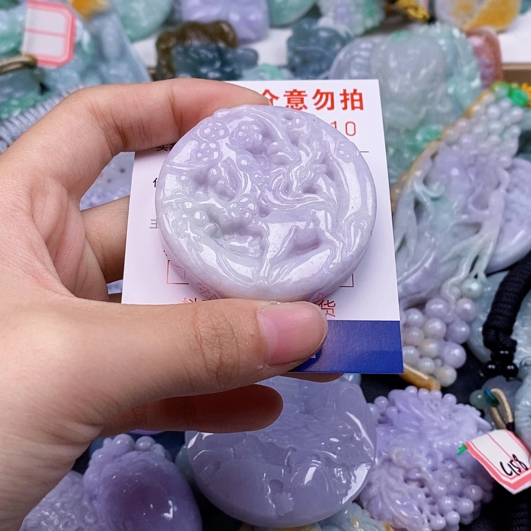 吊坠(不含链)未镶嵌翡翠