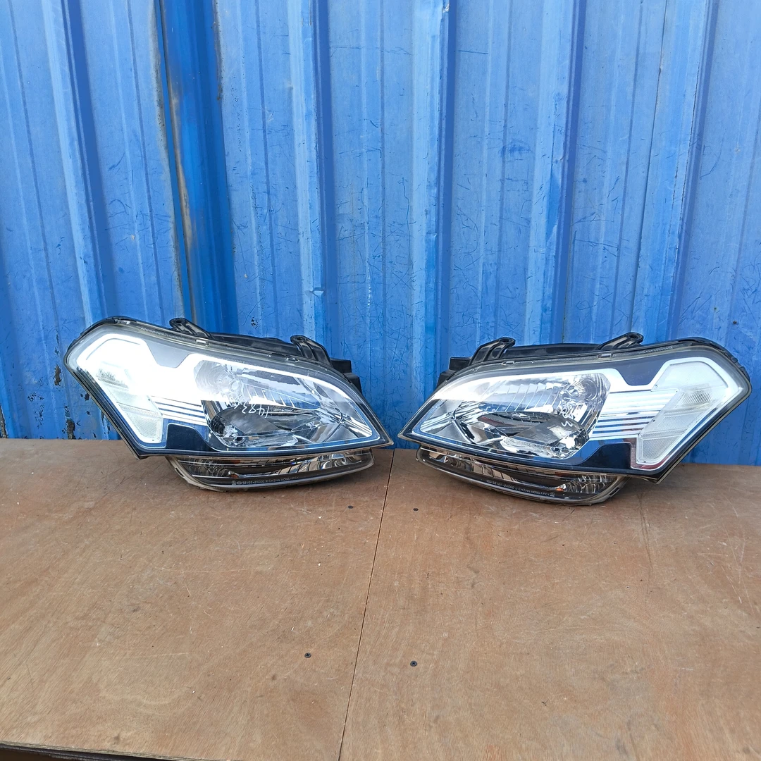 适用于起亚秀尔大灯前照明灯前车灯远近光灯