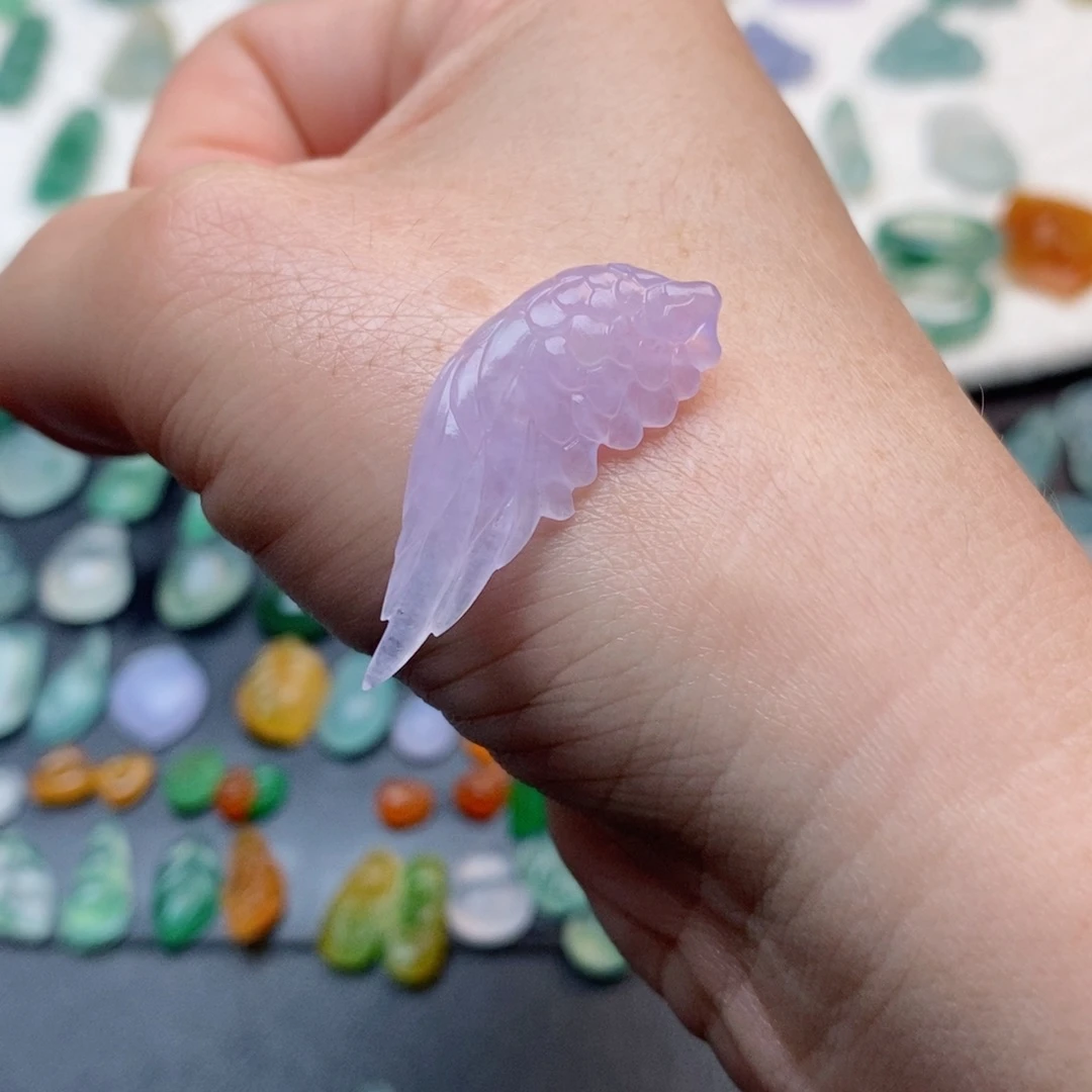 定制翡翠未镶嵌翅膀