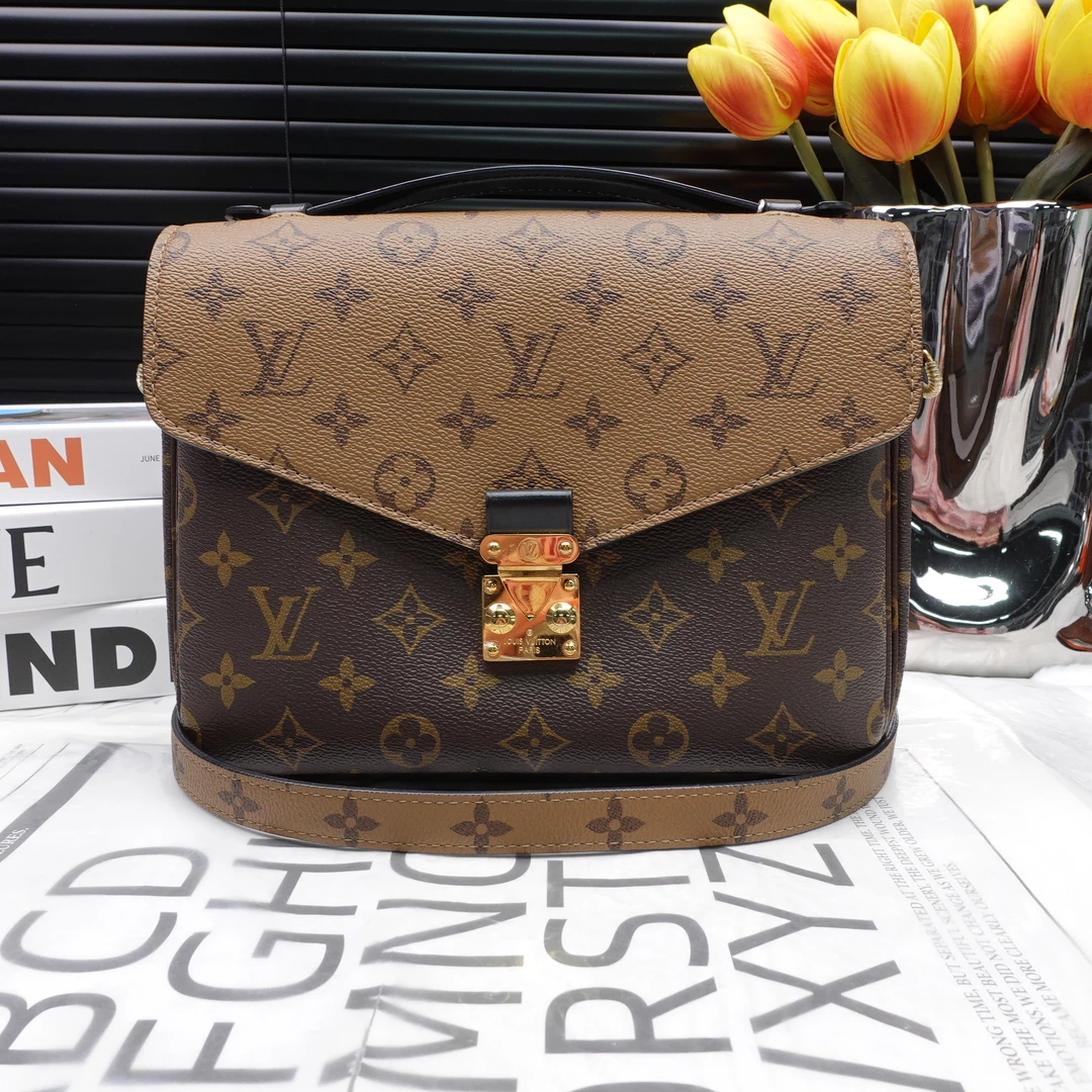 95新 LouisVuitton/路易威登 单肩包/T10187117