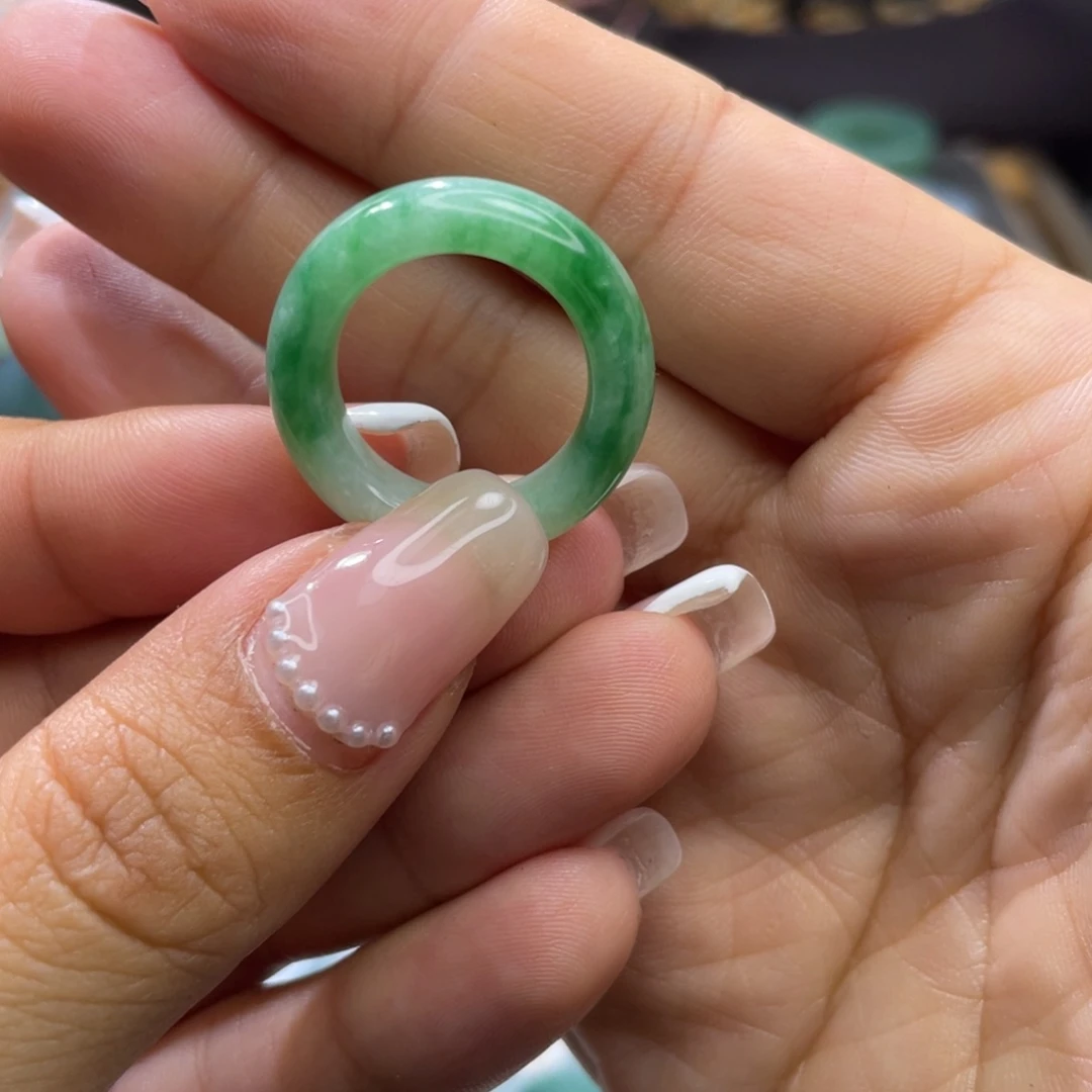 定制翡翠未镶嵌天然翡翠