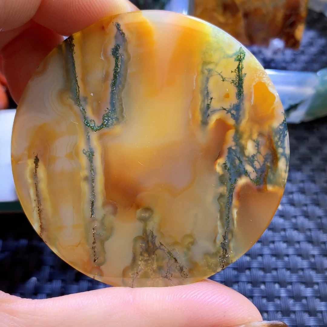 未镶嵌颈饰玛瑙/玉髓黄*