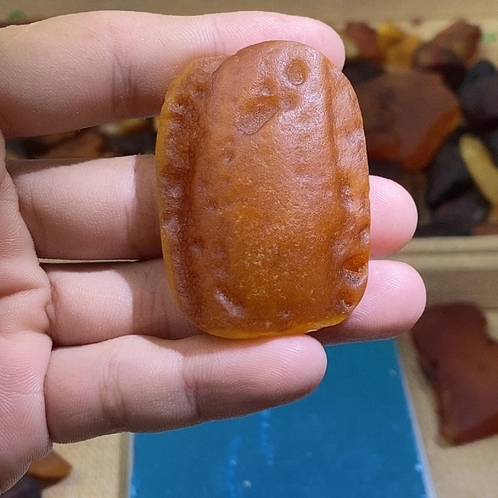 琥珀未镶嵌裸石蜜蜡