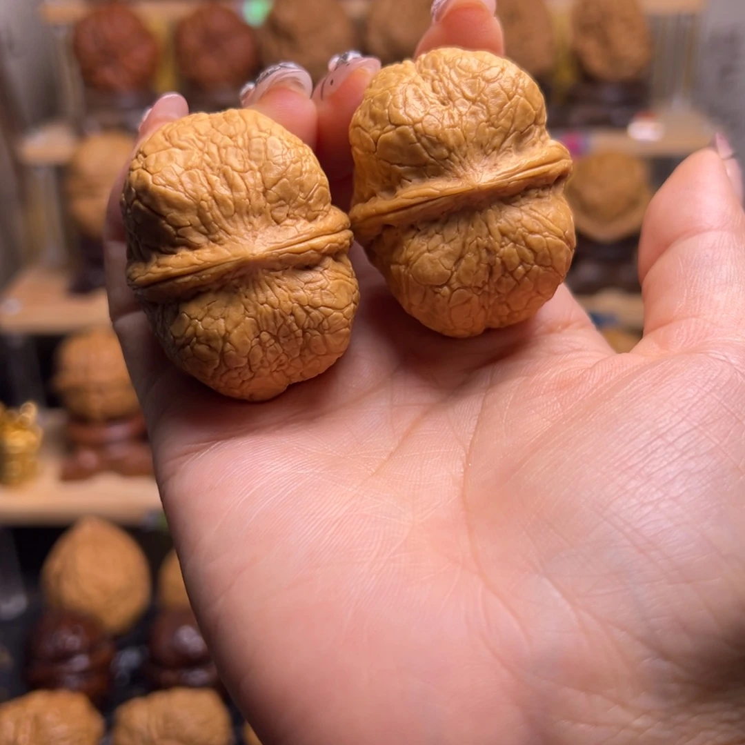 桃核把件方尊H6、43……