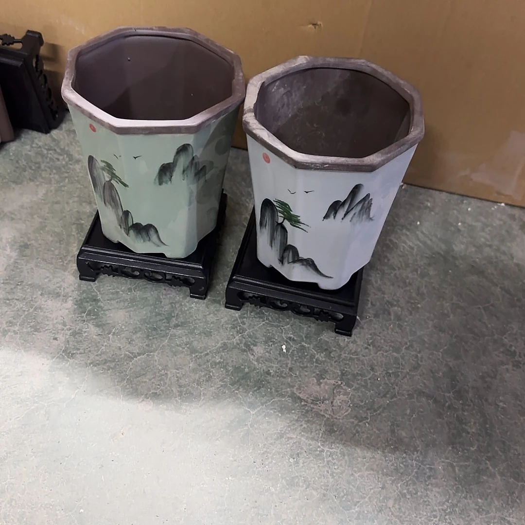 陶瓷2个盆送2个塑料托盘，凑9元发