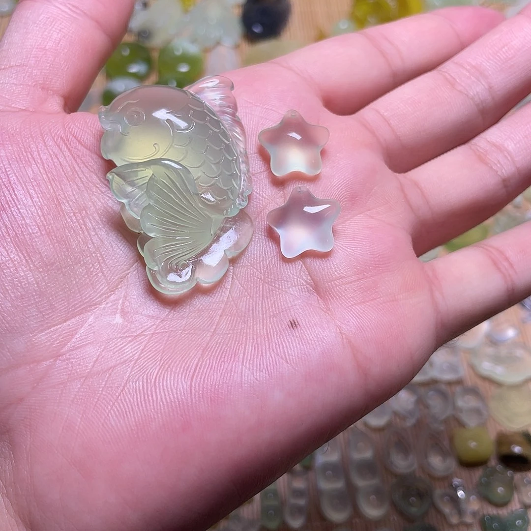 夏***茶未镶嵌蛇纹石玉手链