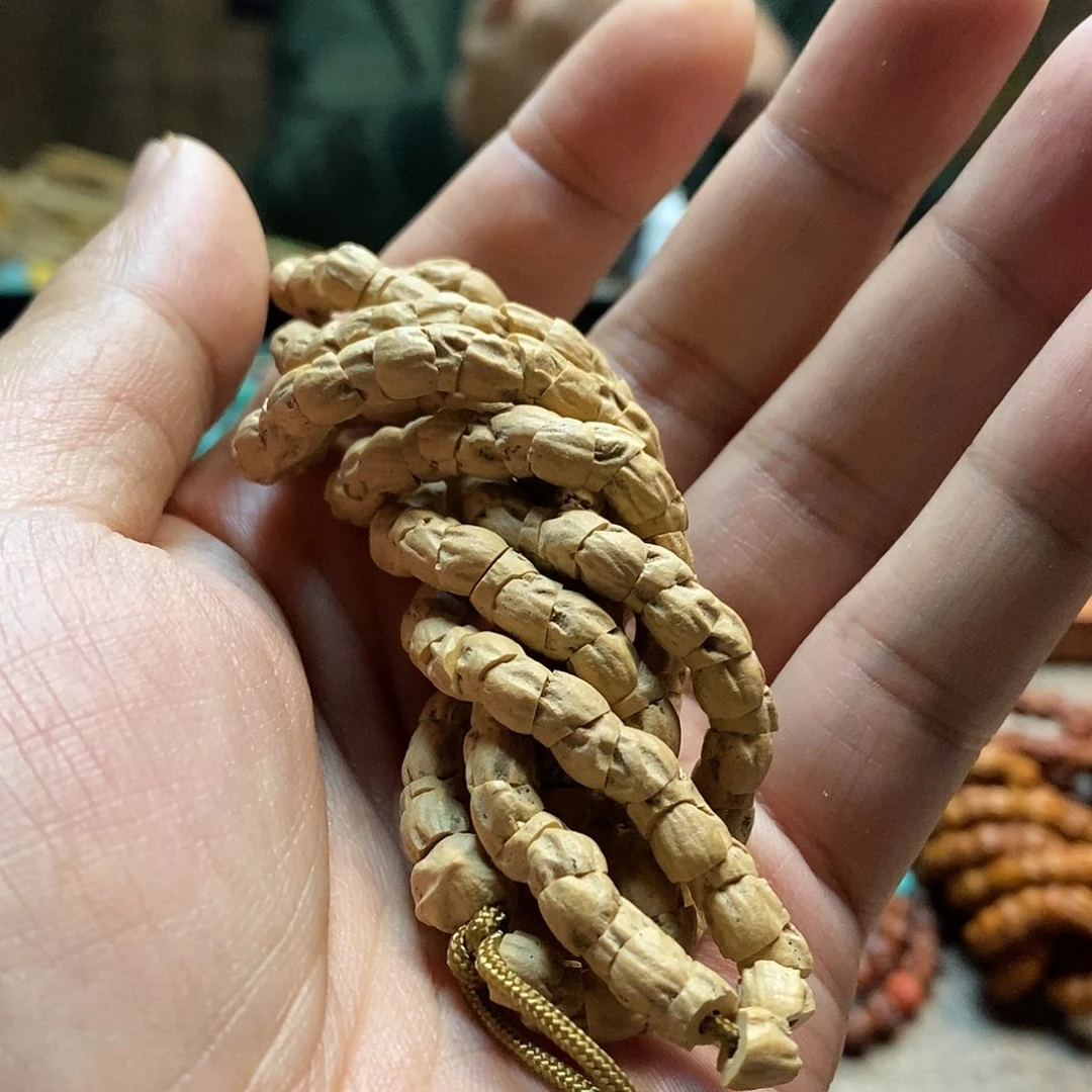 吊坠柏香籽/百香籽?**?热振几何大肠