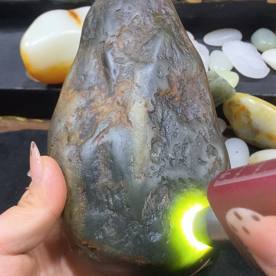 未镶嵌和田玉（糖玉）挂件1*1