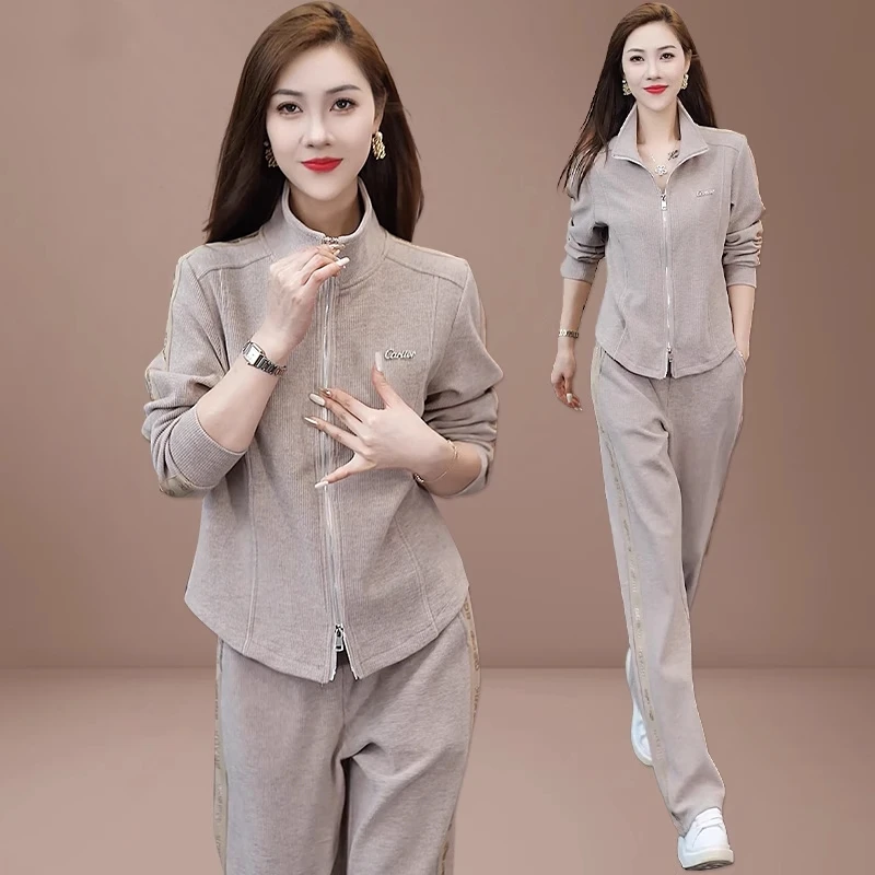 贵夫人妈妈品牌外套2025新款中老年运动套装女春秋阔太太春装上衣