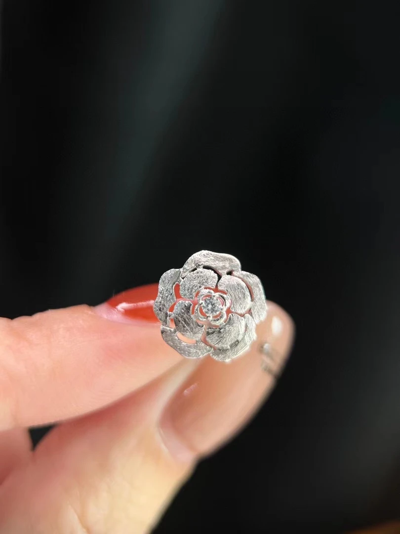 吊坠925银 山茶花镂空拉丝吊坠