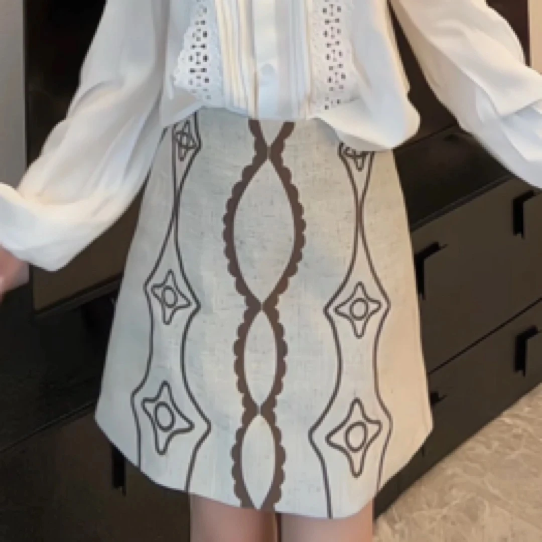 （达）新款绣花气质显瘦半身裙