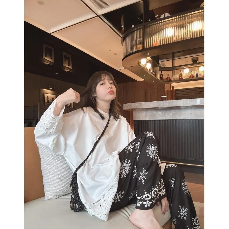 （直播）BETTER JOELAY -大版【毛绒奶球】百搭可爱休闲长袖T恤KH3038