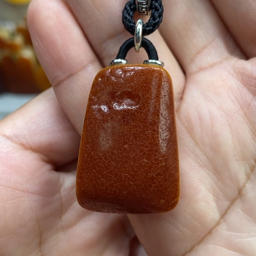 【闪购商品】琥珀颈饰未镶嵌