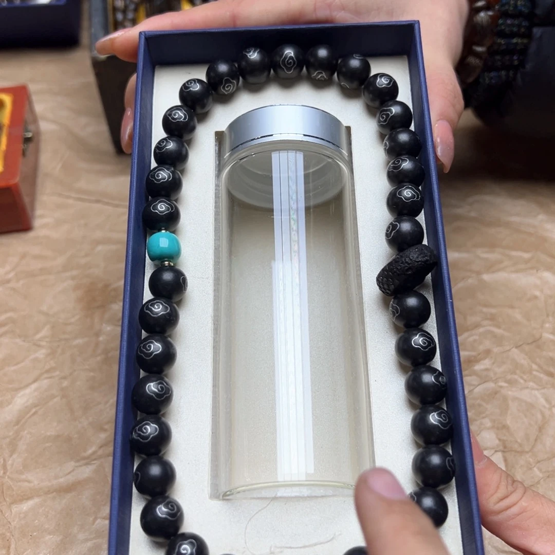 大叶紫檀（黑酸枝木类）