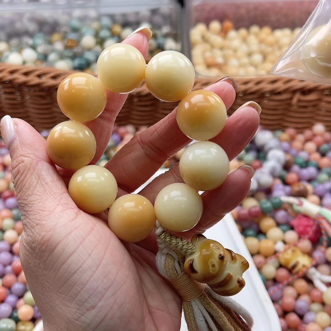 白玉菩提吊坠B/18mm/20颗瑕疵