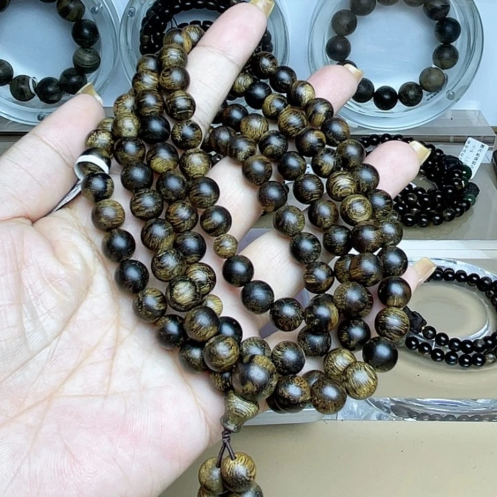 沉香碎屑沉香暮****石越南芽庄白奇玉化留疤嘤子虎斑