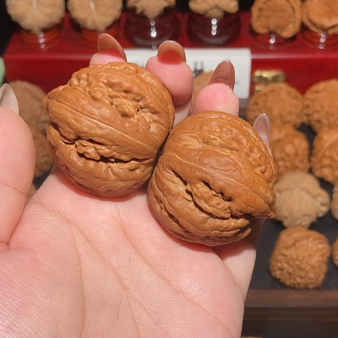 文玩核桃吊坠霸王龙40