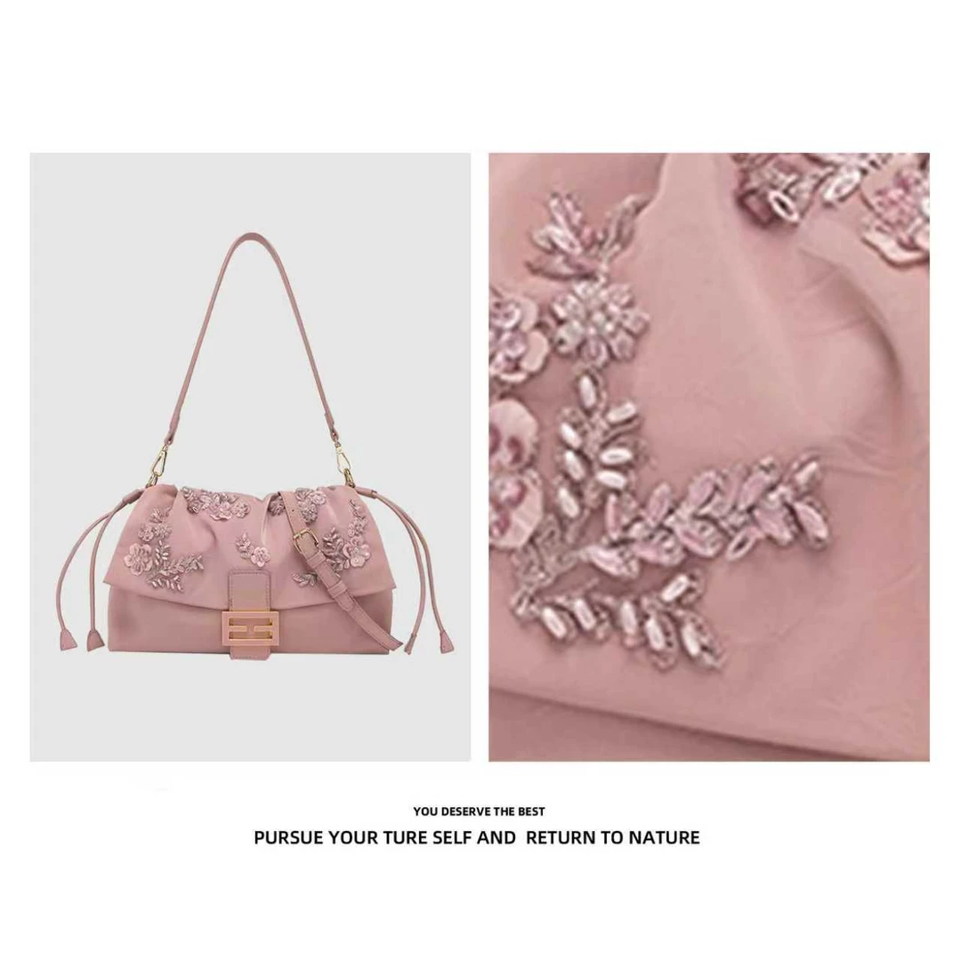 罗马路高级手工珠花云朵包粉色抽绳手提包时尚百搭单肩斜挎包