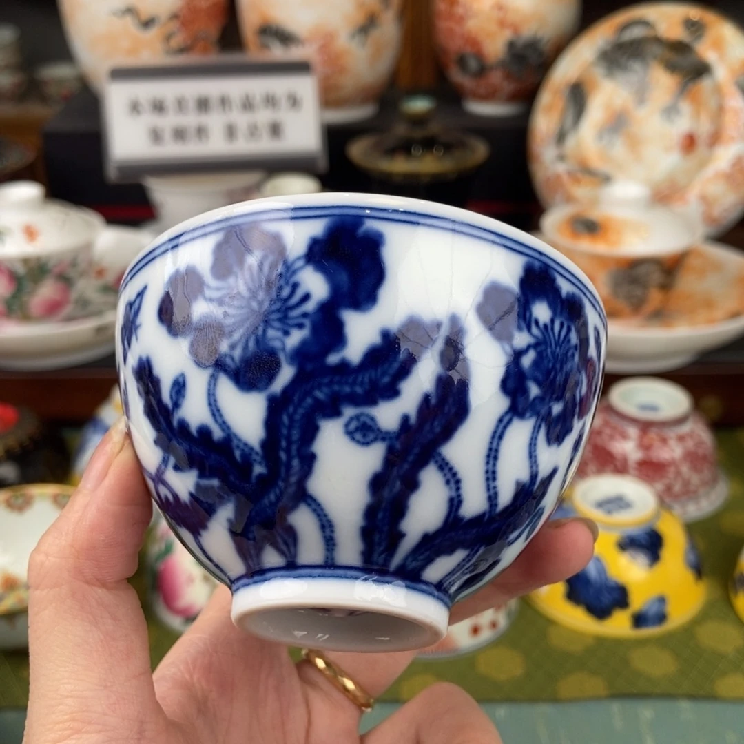 陶瓷的设计师是一个人