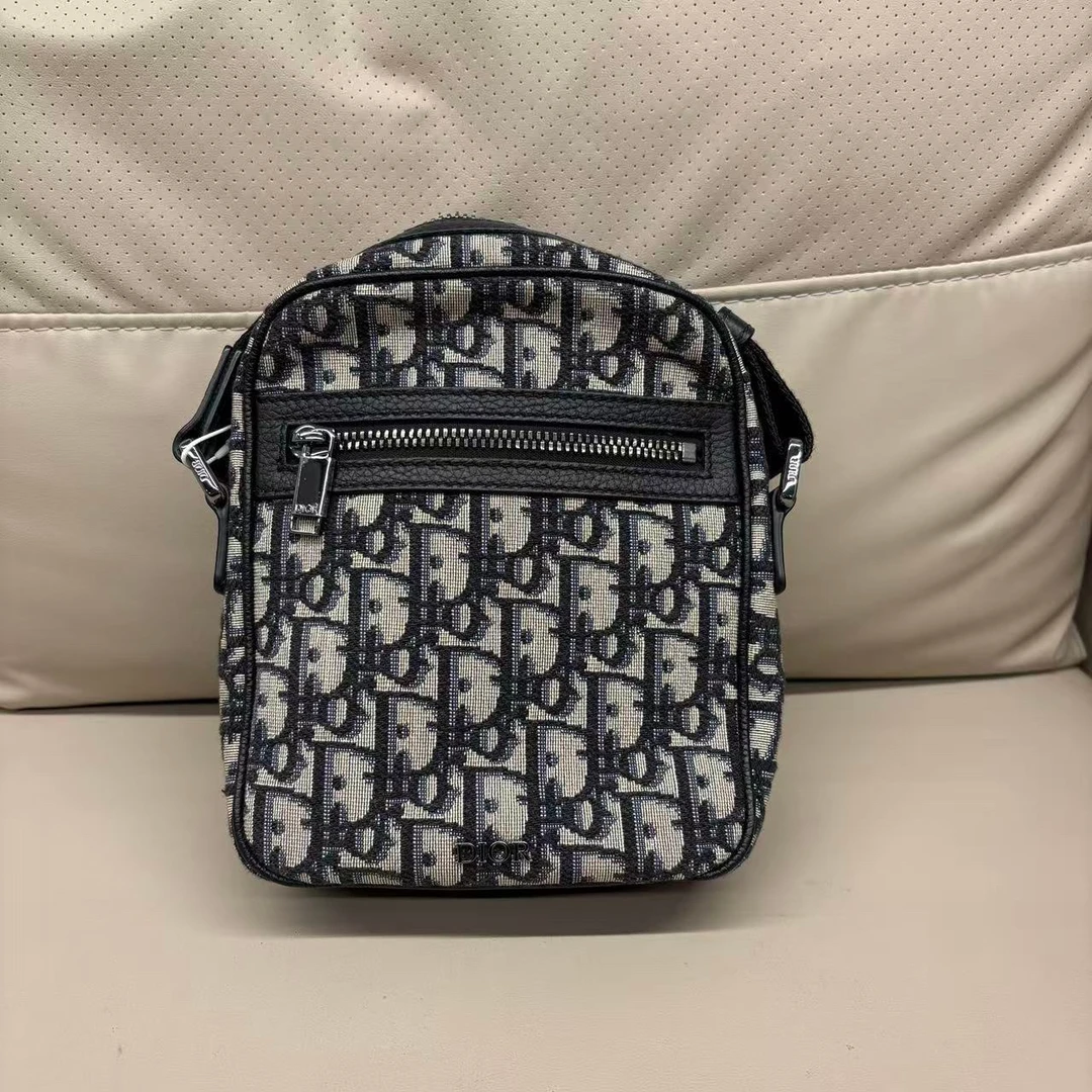 99新 DIOR/迪奥 A1947/Dior迪奥单肩包