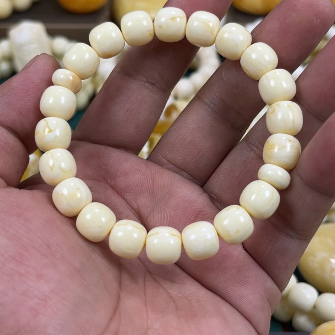 未镶嵌琥珀手链消****?同料白蜡老邢手串10mm