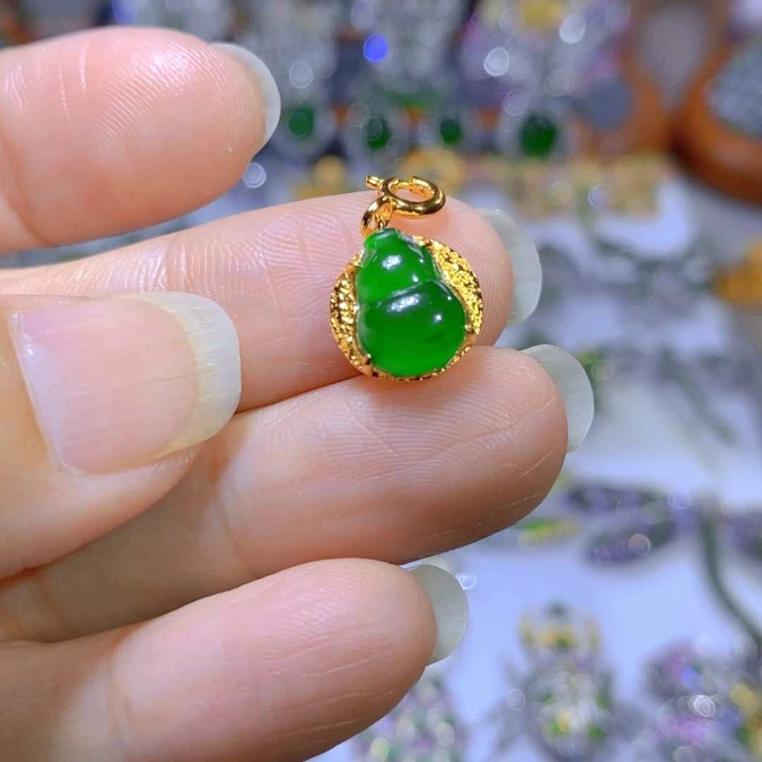 翡翠颈饰银S925镶嵌天然翡翠