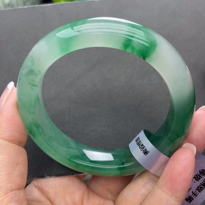 石英质玉未镶嵌手镯56