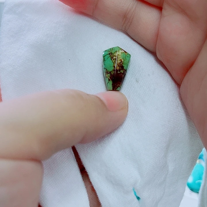 未镶嵌南红玛瑙珠宝奇石