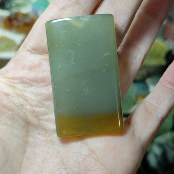 岫玉未镶嵌挂坠款式