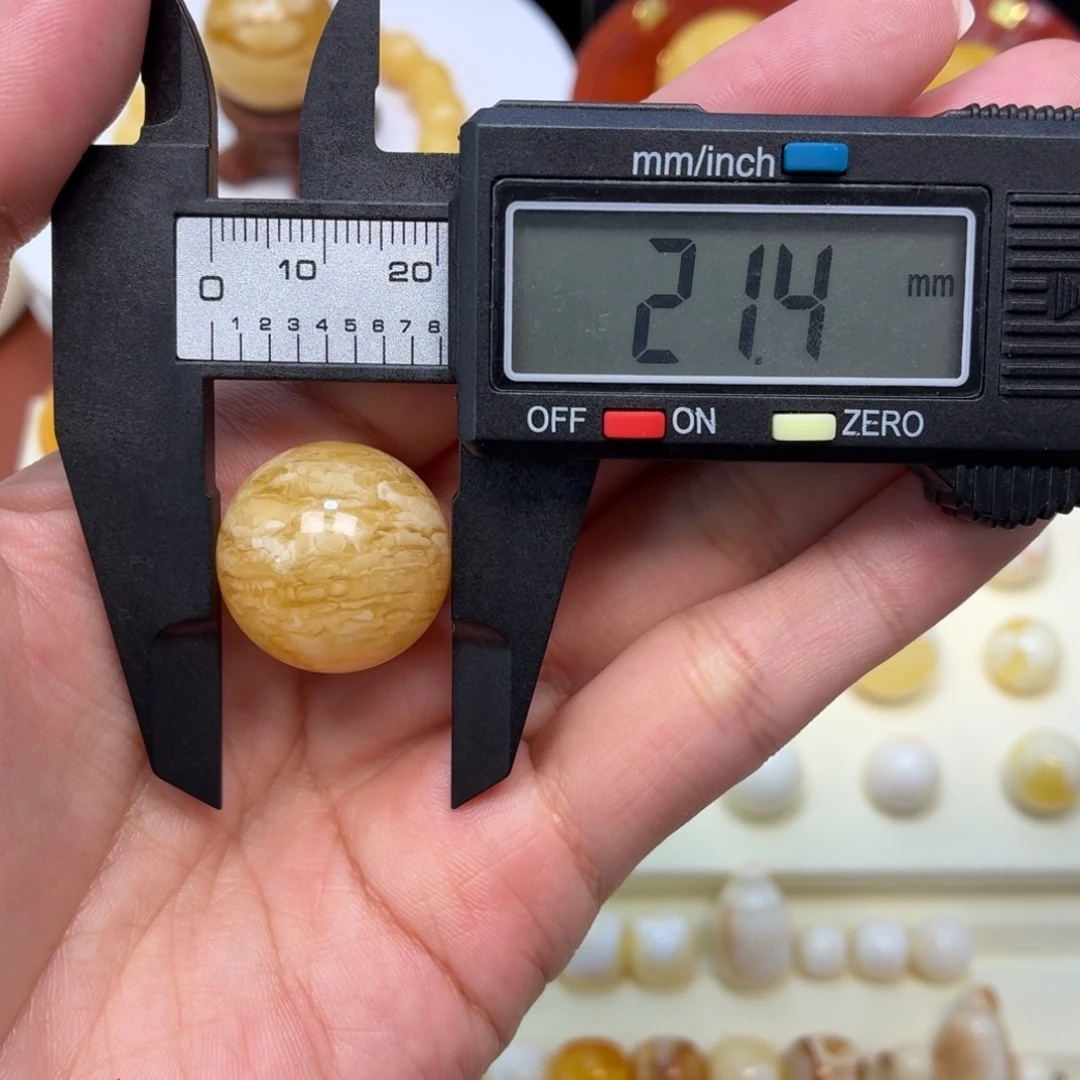 琥珀未镶嵌珠宝奇石俄料虎皮纹圆珠21.4mm