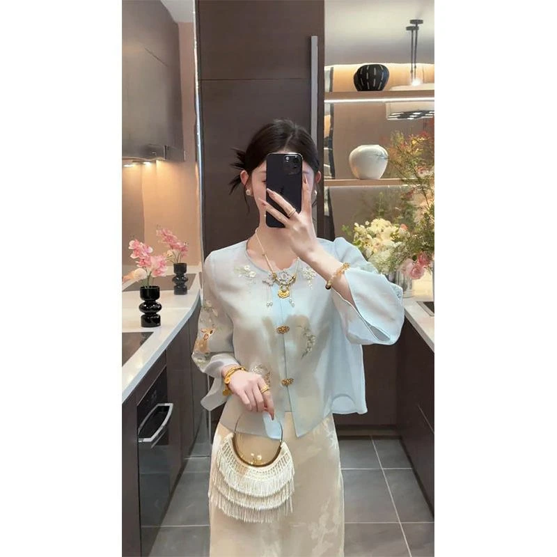 一鹿生花 新中式国风刺绣衬衫蓝色上衣2025洋气小衫高级感衬衣女
