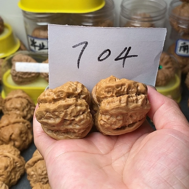 核桃蛤蟆38尺的大鱼和小