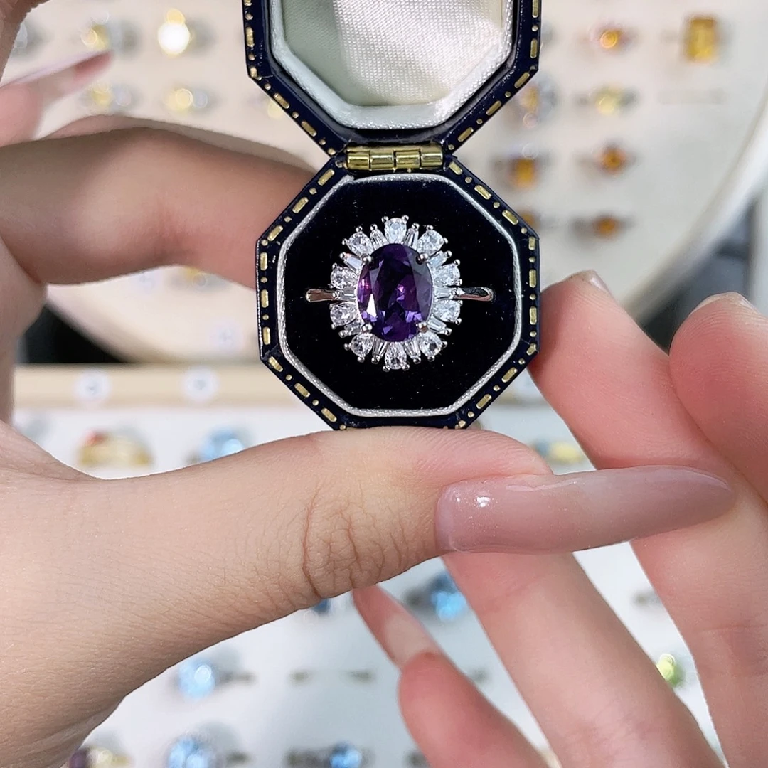 银S925镶嵌紫晶戒指经典太阳花