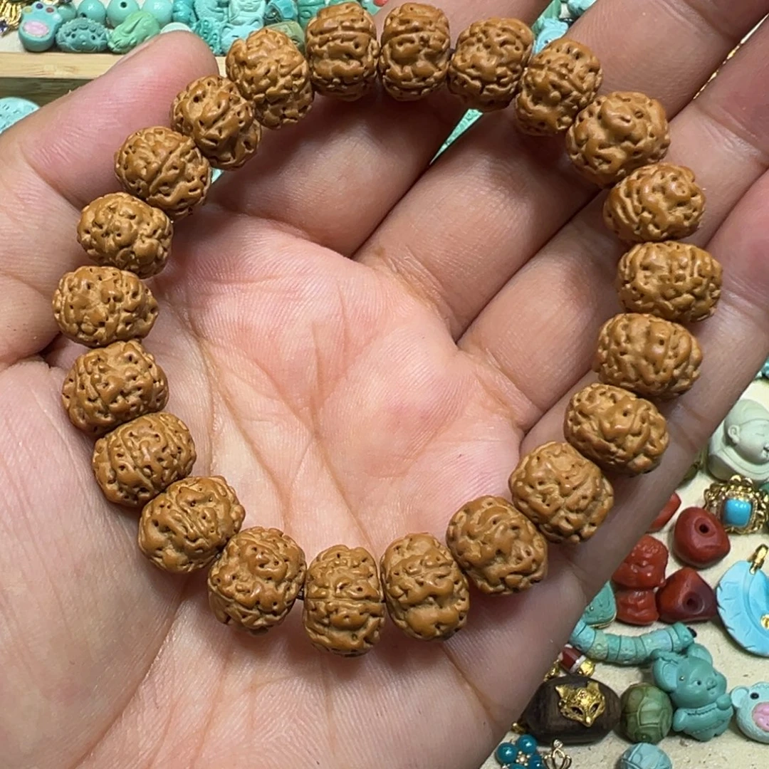 吊坠桃核尺寸10核桃