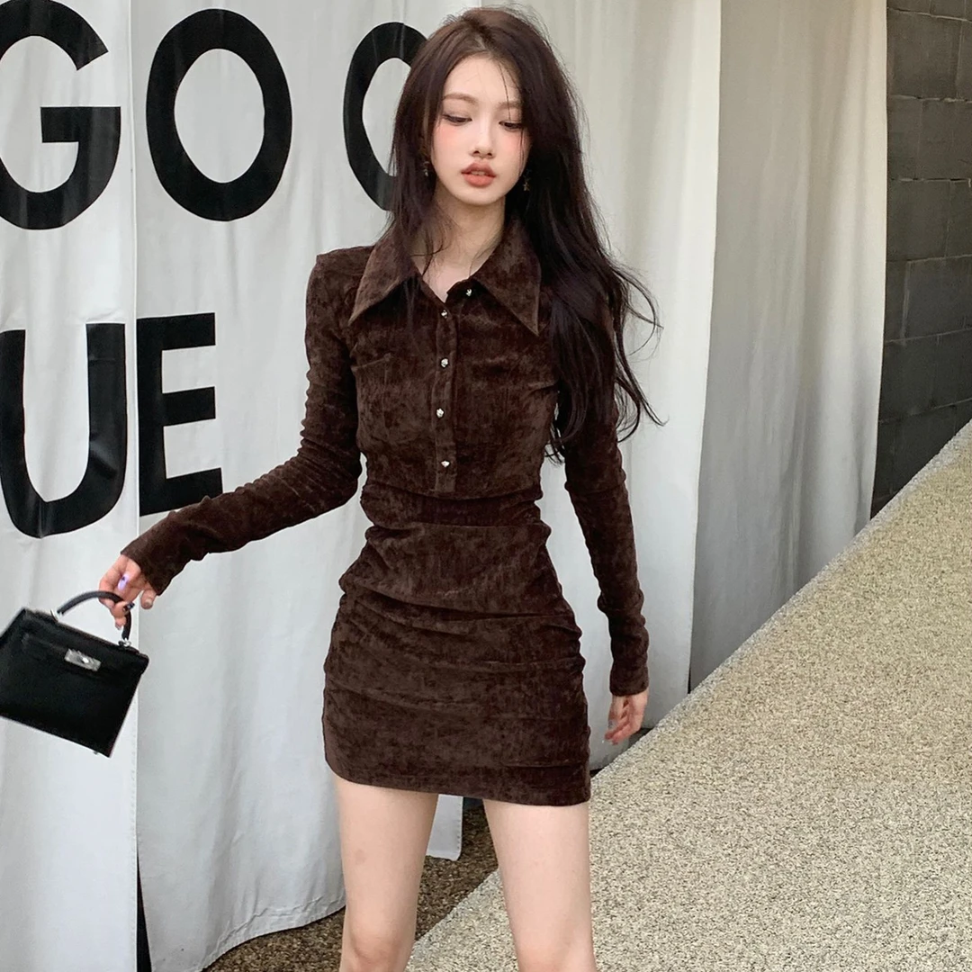 秋冬显瘦新款女装丝绒polo领连衣裙小个子冬装搭配显高包臀短裙