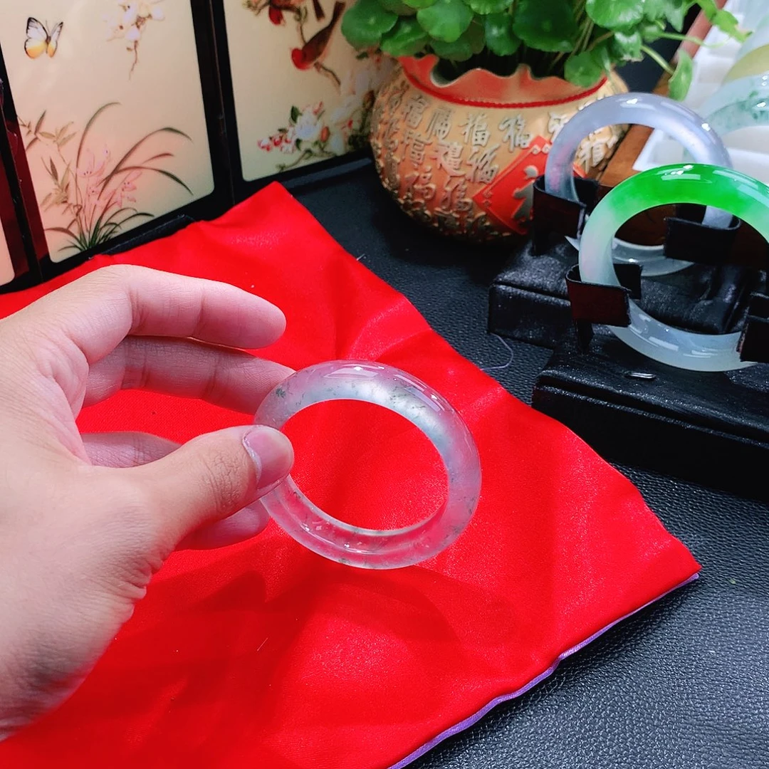 翡翠未镶嵌手镯玻璃钢