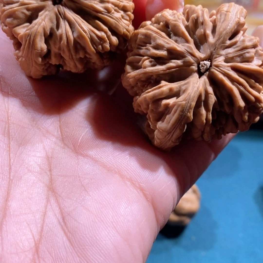 【闪购商品】文玩核桃吊坠7虎头王