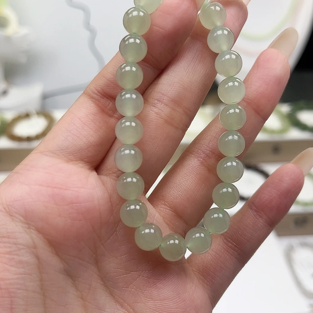 依***芯和田玉未镶嵌手串