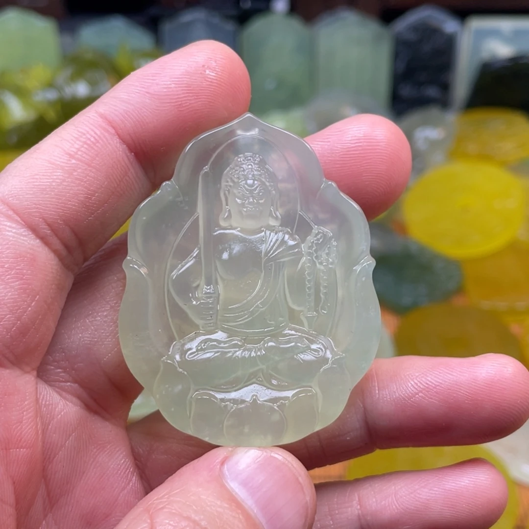 好***s蛇纹石玉未镶嵌颈饰