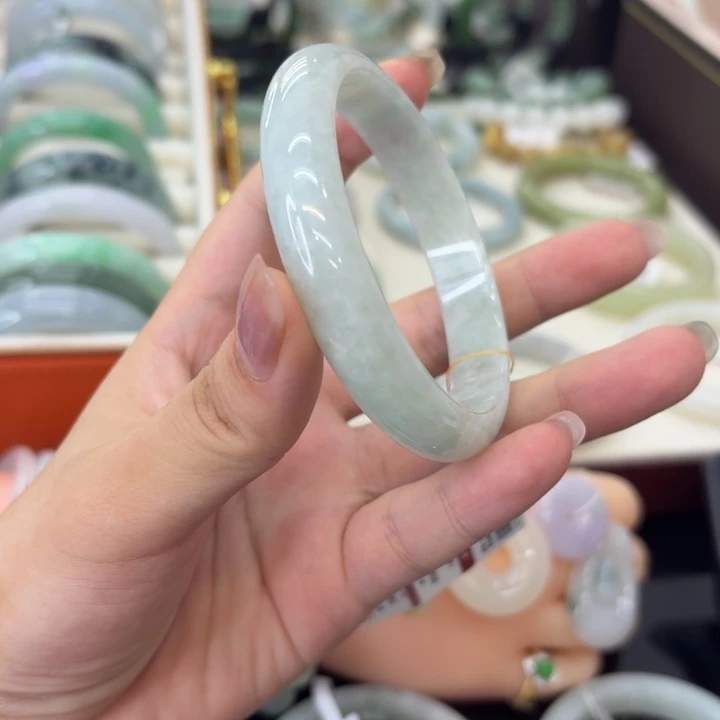 翡翠未镶嵌手镯（序号6）点菜看细节