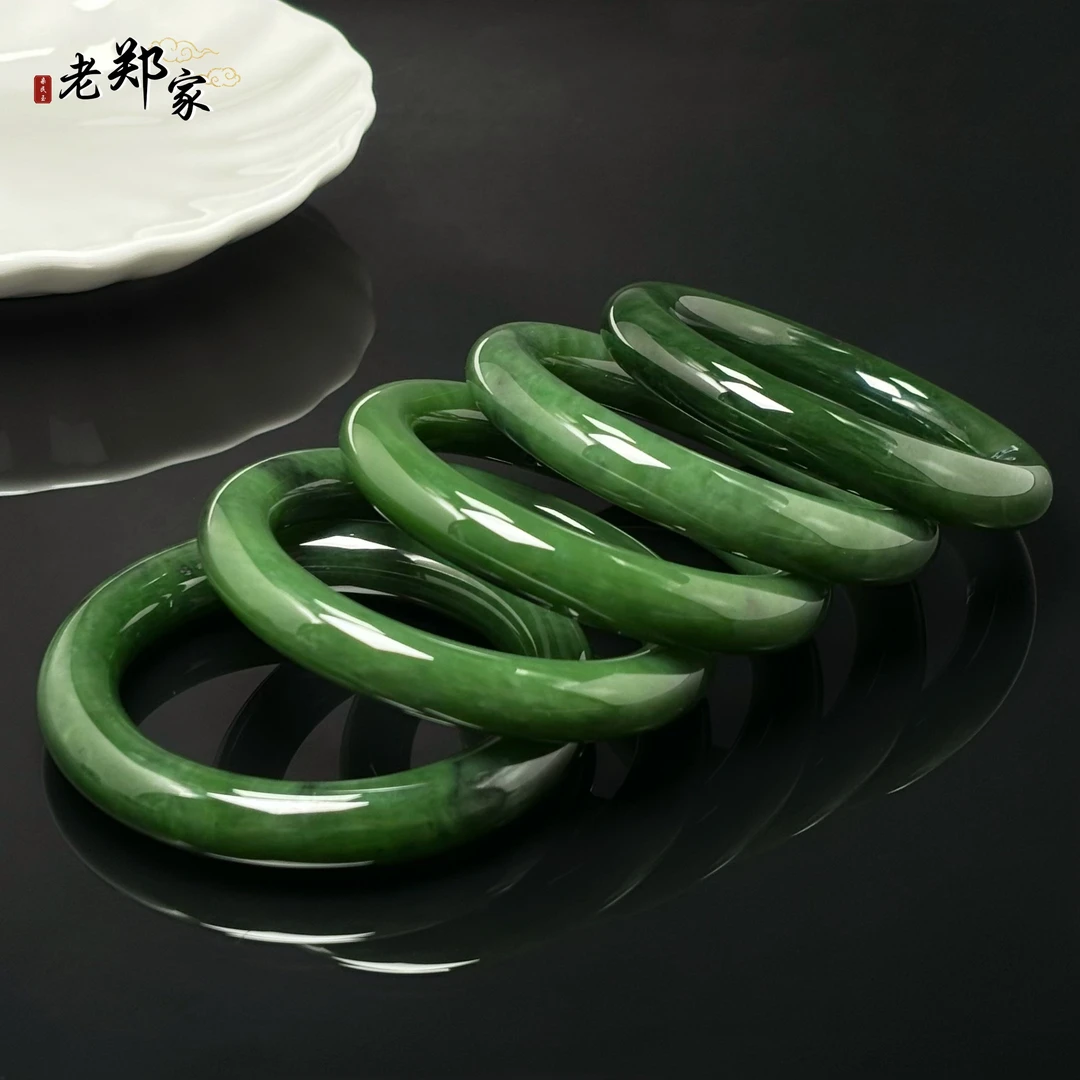 【老郑家】和田玉手镯一支 (多样性发1件) 红皮