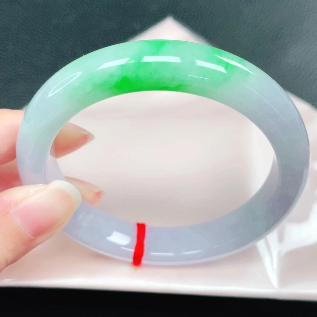 翡翠未镶嵌手镯57圈