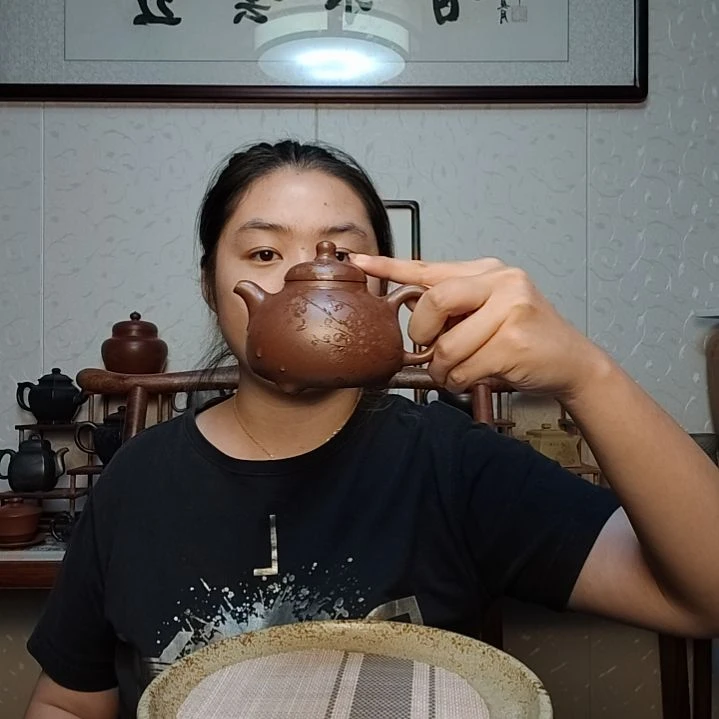 茶壶底槽青乳鼎210毫升