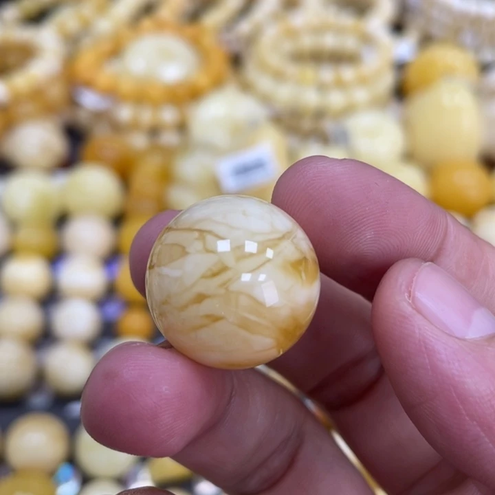 蜜蜡未镶嵌裸石20mm妖花