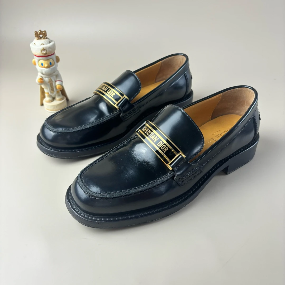 95新 DIOR/迪奥 黑金标语乐福鞋 35码YLP3206